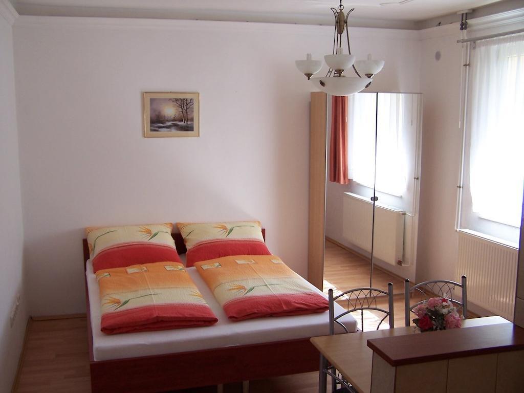 Akácia Apartman Budapest Habitación foto