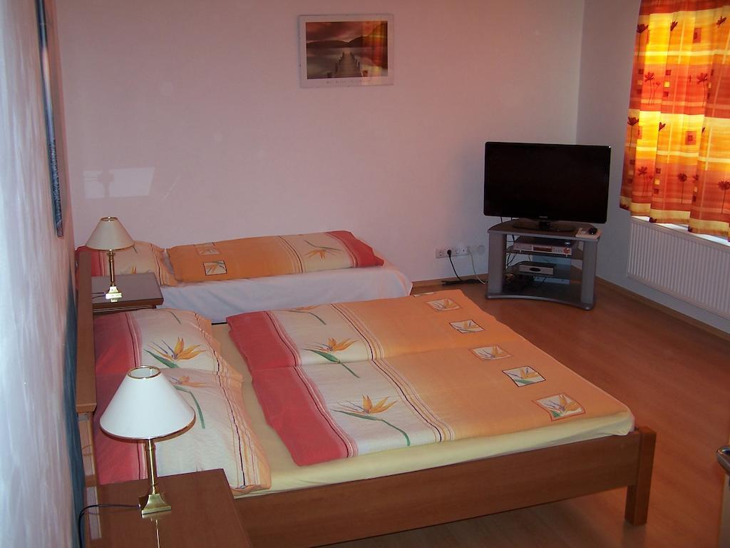 Akácia Apartman Budapest Habitación foto